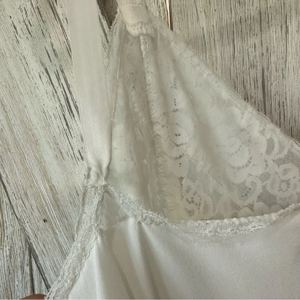 VINTAGE 70s Lace Trim Nightie - Picture 4 of 13